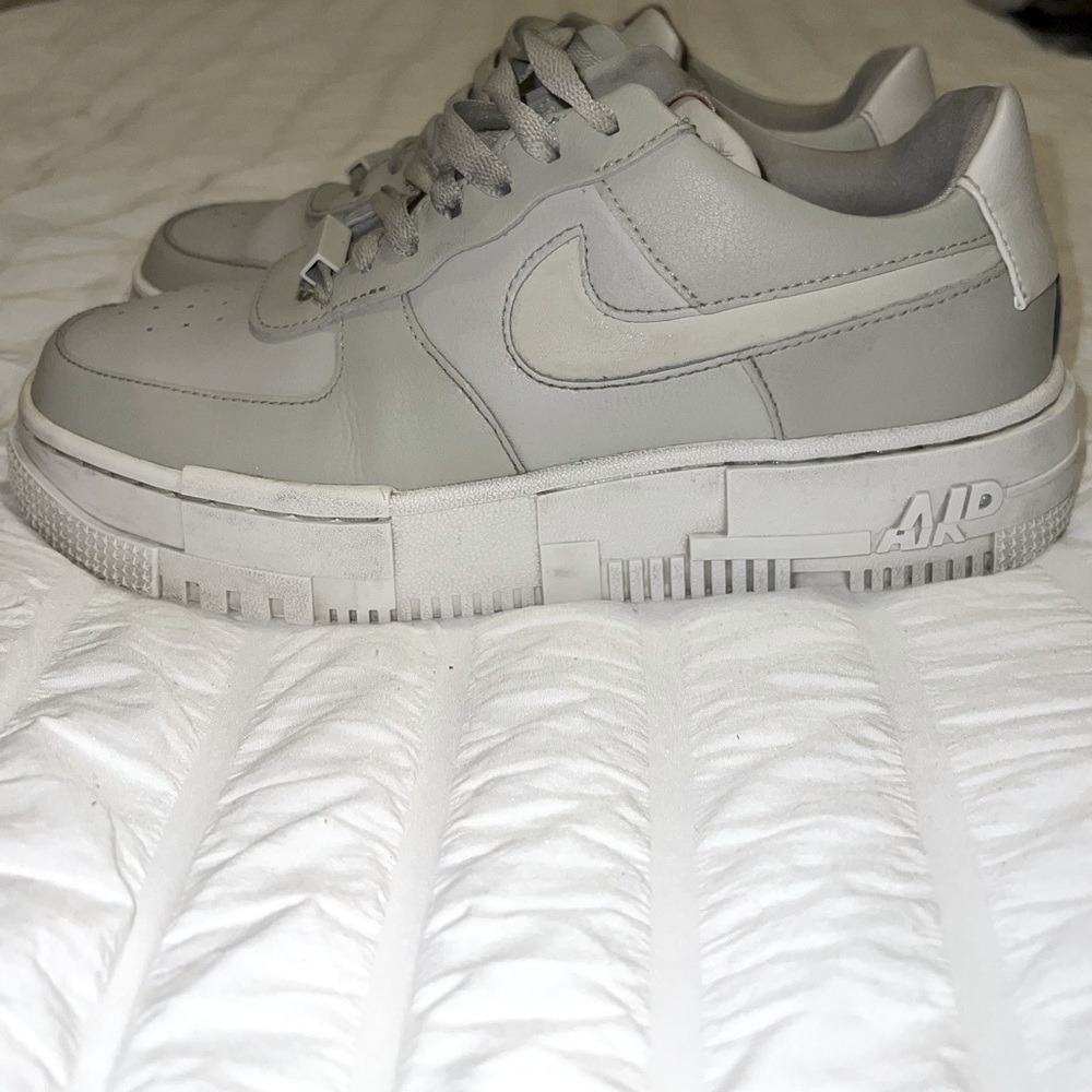 Nike Air Force Ones - Light Green/Brown color Size 8